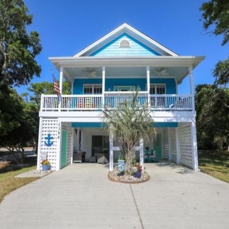 Atlantis Blue - Relaxing Beach Getaway Home Directly Across The Street From Beach Access! Home Kure Beach Exterior photo