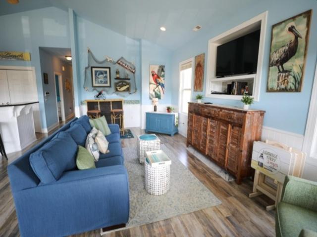 Atlantis Blue - Relaxing Beach Getaway Home Directly Across The Street From Beach Access! Home Kure Beach Exterior photo